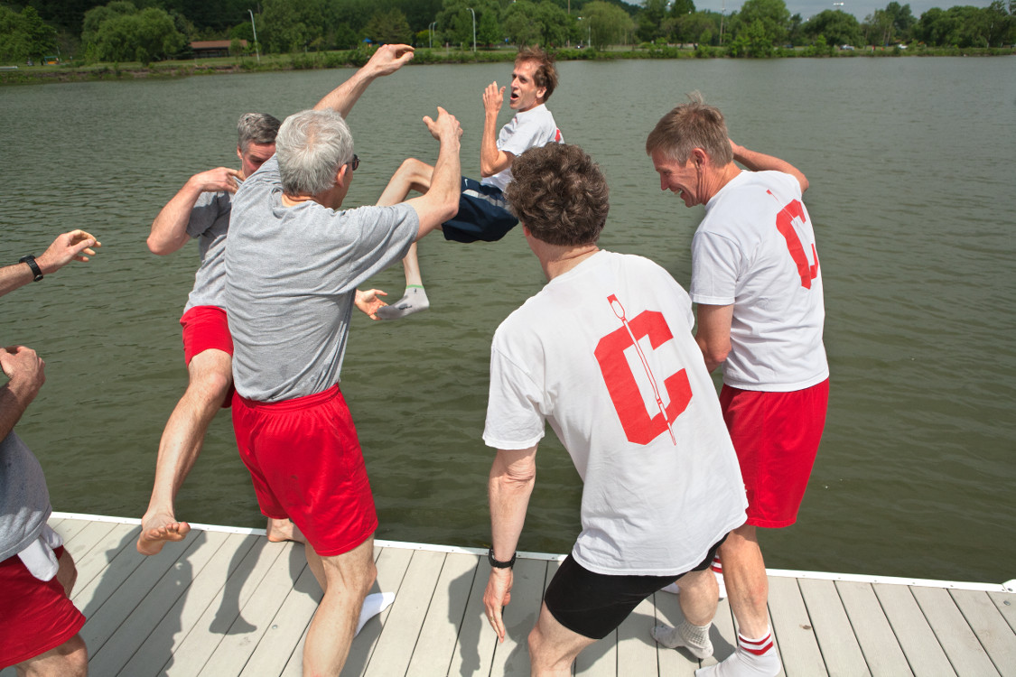 1977 alumni crew after racing at reunion